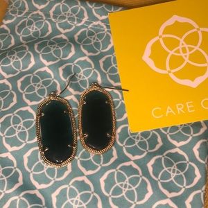 green/blue kendra scott